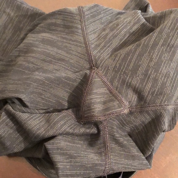 Outdoor Voices Warm-Up 7/8th Leggings in Charcoal, size XS - Picture 8 of 12